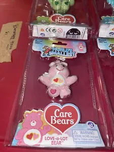 Worlds Smallest Care Bears Series 2 Love A Lot Bear New - Picture 1 of 2