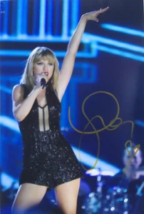 Taylor Swift orig. Autogramm Großfoto 20x30 - Bild 1 von 1