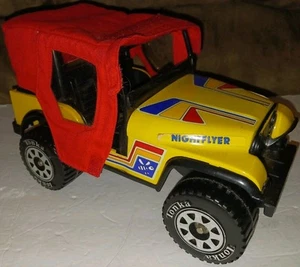 VINTAGE TONKA JEEP 4x4 GELBER MR 970 PRESSSTAHL SPIELZEUG LKW mit dem Top - Bild 1 von 6