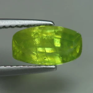 1,85 Cts_Diamant étincelant_Sphène verte titanite 100 % naturelle non chauffée - Photo 1/3