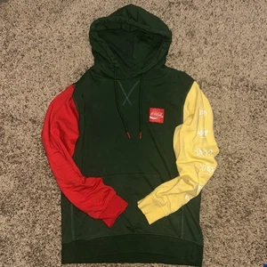 Boys Coca Cola 'Global Writing' Hoodie, Multi Color, M  new no tags  - Picture 1 of 4