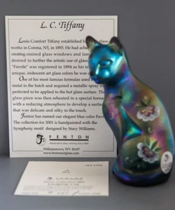 Fenton Honor Collection 2001 Faverene Cat Limited Edition #141/3500 - Picture 1 of 8
