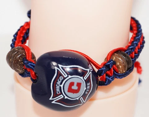 CHICAGO FIRE MLS - SINGLE KUKUI NUT + MACRAME BRAID BRACELET SOCCER FUTBOL NEW Cover