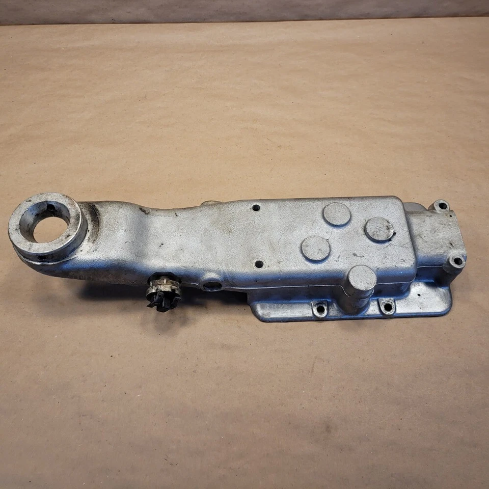 Carcasa de extensión de cambio original Triumph TR2 TR3 caja de cambios cubierta superior 301768 Foto 1 de 4