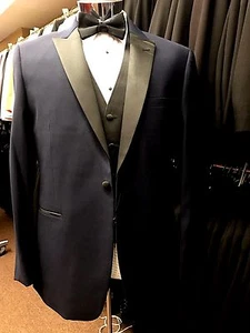 New Navy 40R Midnight Blue Black Peak Lapel Tuxedo Slim Fit FREE Vest & Bow Tux - Picture 1 of 7
