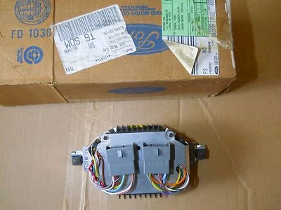 NEW OEM 1991 FORD AEROSTAR RADIO AMPLIFIER F19Z-18B849-A - Image 1 of 4