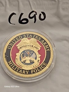 UNITED STATES ARMY MILITARY POLICE MP CHALLENGE COIN C690 - Bild 1 von 2