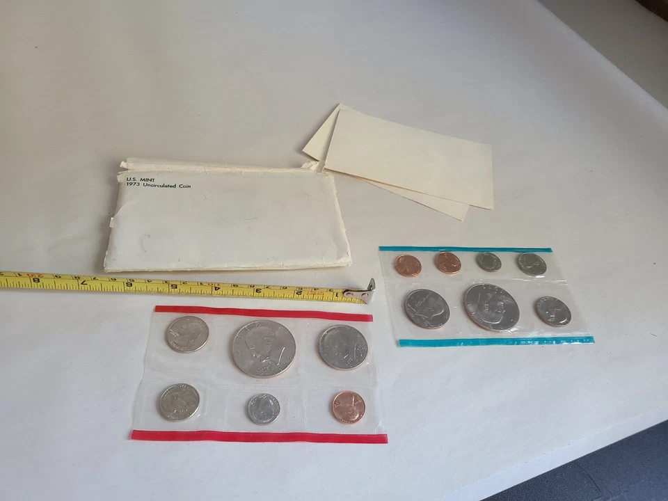 U.S. Mint 13-Coin Uncirculated Set 1973 - Denver & Philadelphia Mints + 1c S Min - Image 1 of 4