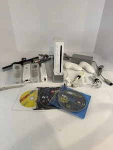 Pacchetto console Nintendo Wii RVL-001 con giochi testati - Foto 1 di 9