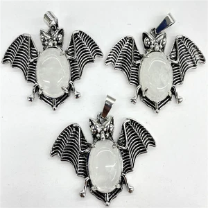 Colgantes de murciélago de aleación de piedra de cristal blanco natural 3 piezas Magic Reiki amuleto de curación - Imagen 1 de 1