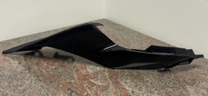 21-24 Yamaha YZF-R7 Right Rear Tail Fairing – Black OEM BEB-21721-00 - Picture 1 of 7