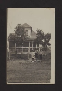 Vintage Echt Foto Postkarte GROSSMÜTTER HAUS - GRANTS PASS OREGON - KINDER - Bild 1 von 2