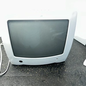 RCA 13" TV ColorTrak E13334WH Retro Gaming CRT TV White No Remote - Tested Works - Picture 1 of 7