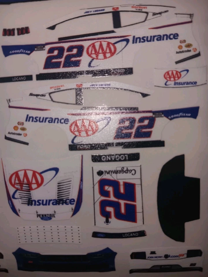  Calcomanías pelar y pegar Joey Logano AAA Insurance 2025 1/64 Foto 1 de 1
