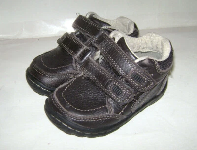 ZAPATOS STRIDE RITE PIERCE NIÑOS PEQUEÑOS ZAPATILLAS DE VESTIR talla 5 W CUERO MARRÓN Foto 1 de 4