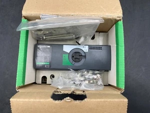 SCHNEIDER ELECTRIC 28909 INS 100 INTERPACT 250V 4PS - Picture 1 of 4