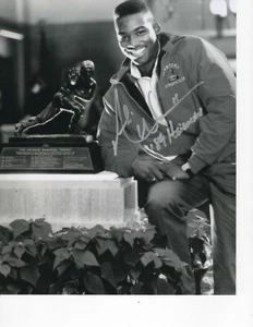 HOUSTON ANDRE WARE SIGNED 1989 HEISMAN AWARD 8X10 - Picture 1 of 1