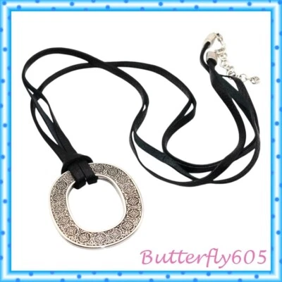 Collar Colgante Grande Brighton Ferrara Cuero Negro Plata Ovalado $68 Foto 1 de 4
