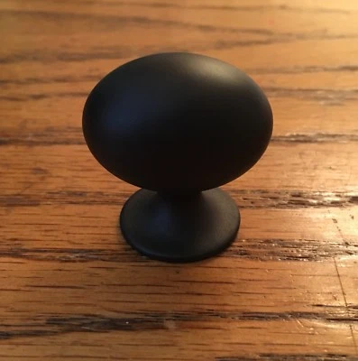 NOVO BOTÃO DE ARMÁRIO DE FUTEBOL BRONZE ESFREGADO A ÓLEO 30MM FRETE GRÁTIS - Imagem 1 de 2