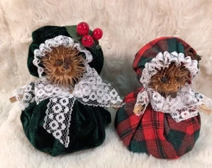 Set Of 2 Bristled Fabric Porcupine Christmas Figure Decoration 4” Plaid Velour - Picture 1 of 12
