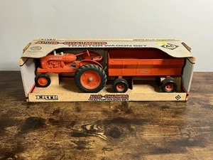 Ertl 1/16 Deutz Allis Tractor & Wagon Allis Chalmers Original Box - Picture 1 of 10