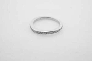 Estate Sale Estate Diamonds Wedding Band 18k White Gold Ring Size 4.75 - Picture 1 of 5
