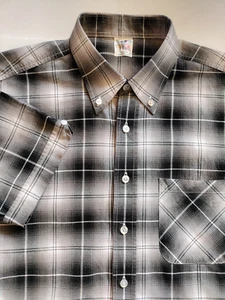Warrior Clothing UK Men's Medium Gray Plaid Harrison Button Short Sleeve Shirt - Picture 1 of 9