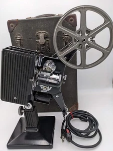 Rare Kodak Kodascope Model G Original Serie Orig Case Tested Needs Belt - Picture 1 of 24