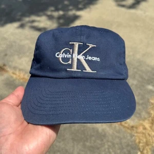 Sombrero vintage bordado a presión Calvin Klein azul marino y2k - Imagen 1 de 5
