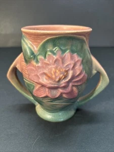 Vaso ninfea ceramica Roseville vintage 71-4 malva e verde 4” ottimo - Foto 1 di 6