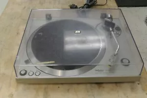 Technics SL-1401 Quartz-Locked Direct-Drive Turntable Shure M91ED Cartridge - Picture 1 of 7