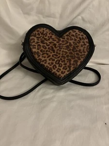 Leo Herz Handtasche Klein Disco Abendmode Club Lässig Style Reißverschluss Klein - Bild 1 von 17