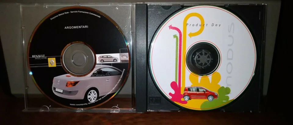 RENAULT FORMAZIONE COMMERCIALE MODUS-MEGANE GRANDTOUR E CABRIOLET 2003-2004 - Immagine 1 di 1