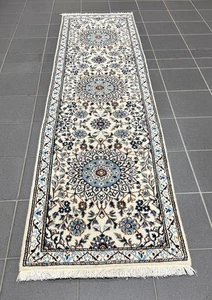 Perserteppich Handgeknüpft Nain mit Seide 75 x 270 cm ( frisch gewaschen ) - Bild 1 von 11