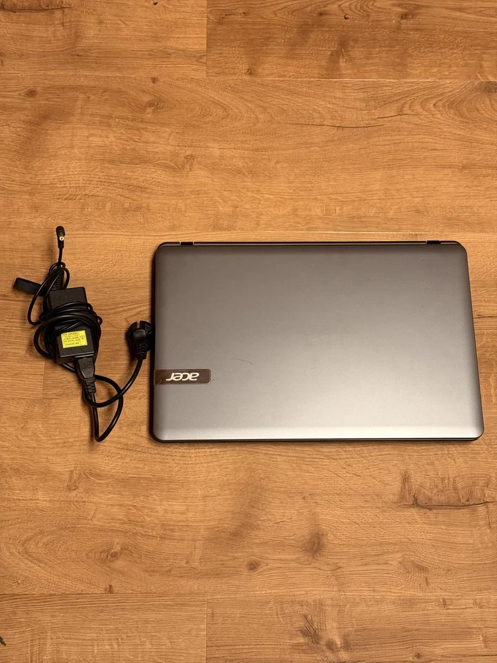 Acer Aspire E1 771, i3,  2,40 GHz, 6 GB Ram, 750 GB HDD, BT, HDMi,  Win 8.1 - Bild 1 von 4