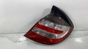 Luz trasera principal derecha (luces) MERCEDES CLASSE C 203 COUPE SPORT PHASE 1 - Imagen 1 de 17