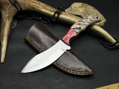 Handmade Carbon Steel Tactical Hunting knife Ram Horn Handle, Leather Sheath - Image 1 of 4
