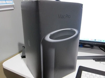 Apple Mac Pro 2013 A1481 8-Core D700 48 GB RAM 251 SSD macOS Monterey - Image 1 of 4