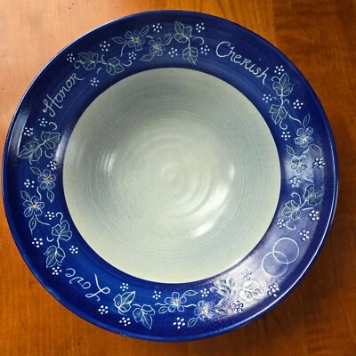 Cuenco de regalo grande con borde gris/azul firmado Elaine's Pottery diseño floral de boda Foto 1 de 4