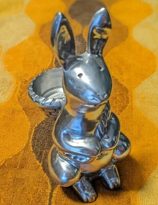 Candelabro cónico votivo de Pascua Pottery Barn peltre metal conejito conejo Foto 1 de 4