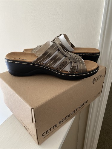 Sandali da donna slip on in pelle bronzo Clarks comfort zeppa taglia 10M