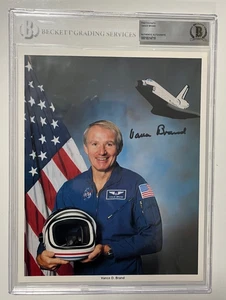VANCE D. BRAND signed 8x10 NASA ASTRONAUT Photo Beckett Authenticated & Slabbed - Bild 1 von 3