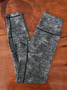 Lululemon Wunder Under High Rise Tight 25" Knit Jacquard Luon Black White SZ 4 - Picture 1 of 9