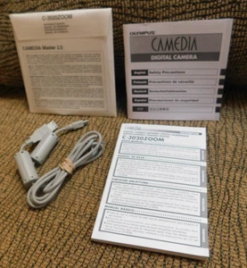 Olympus Camedia C-3020 Zoom Digital Camera CD Discs Cord  & Directions - Picture 1 of 1