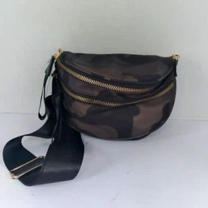 Trendy Camo Print Fanny Pack Crossbody Bag Gold Hardware and Adjustable Strap - Picture 1 of 3