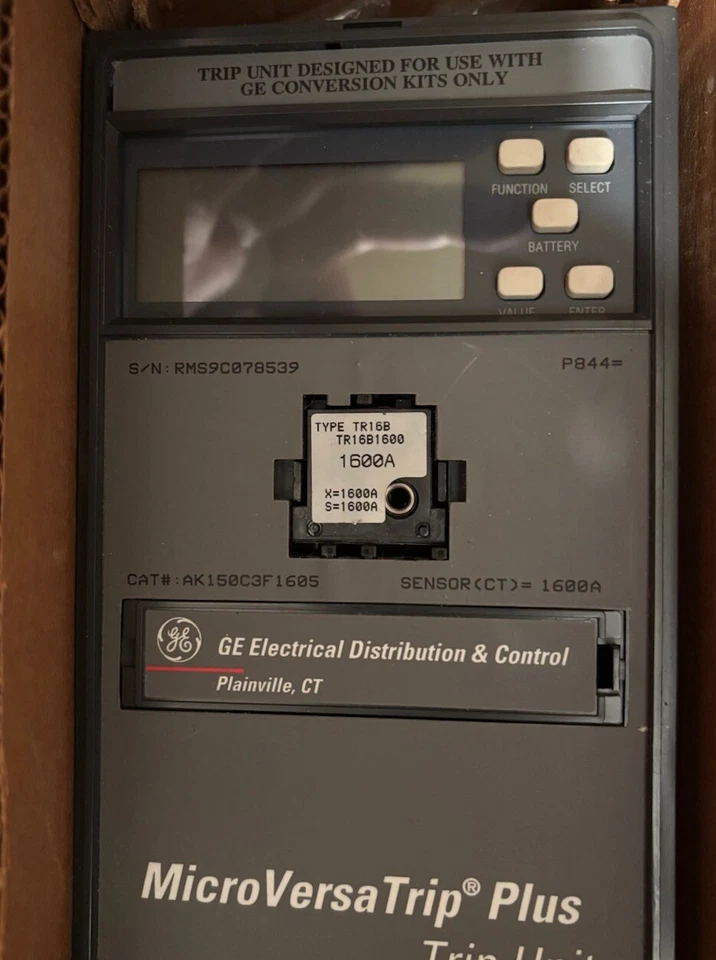 GE AK150C3F1 MicroVersaTrip Plus Trip Unit w/ 1600Amp Plug TR16B1600. Working. - Image 1 of 1
