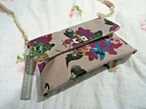 Sondra Roberts GELDBÖRSE CROSSBODY bedruckt bunt Blumen VERSTELLBARER KETTENRIEMEN  - Bild 1 von 6