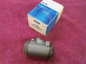 1948 1949 1950 1951 Ford Truck Front Wheel Cylinder, NOS 8J-2062  F-2  F-3 - Picture 1 of 5