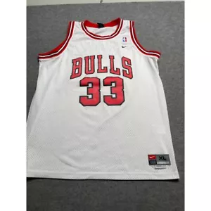 VTG Nike Chicago Bulls Scottie Pippen #33 White NBA Basketball Jersey XL - Picture 1 of 9