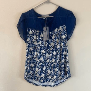 Daniel Rainn Jarra Flutter Sleeve Tassel Tie Knit Top Size Petite Small (F3) - Picture 1 of 9